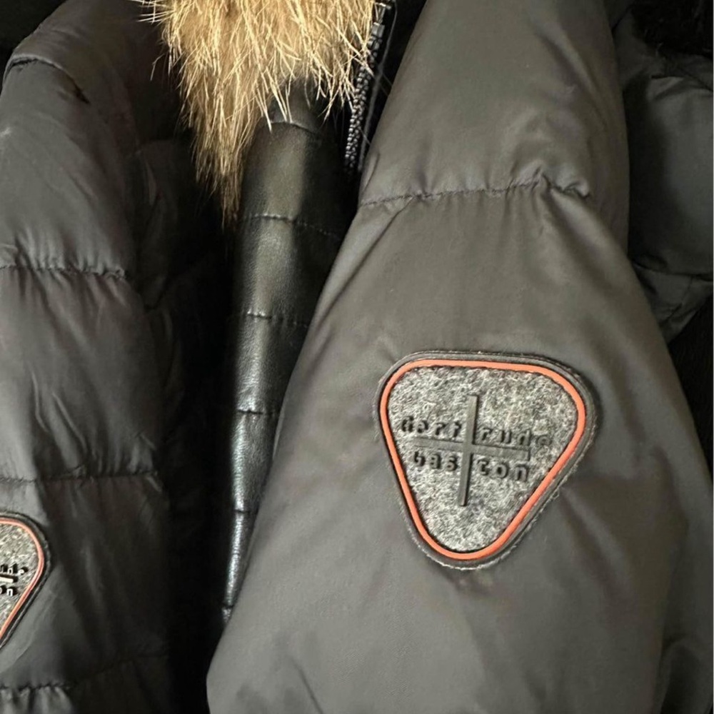 Gertrude + Gaston coat